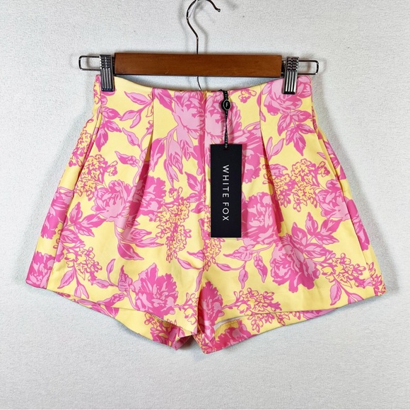 White Fox Boutique Sunshine On My Mind Shorts Summer Blossom NWT Size XS Floral - Picture 2 of 10